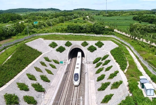 滨绥线牡绥铁路扩能改造工程双丰隧道喜获国家优质工程奖